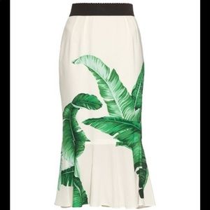 DOLCE GABBANA NWOT BANANA LEAF SKIRT SILK 38